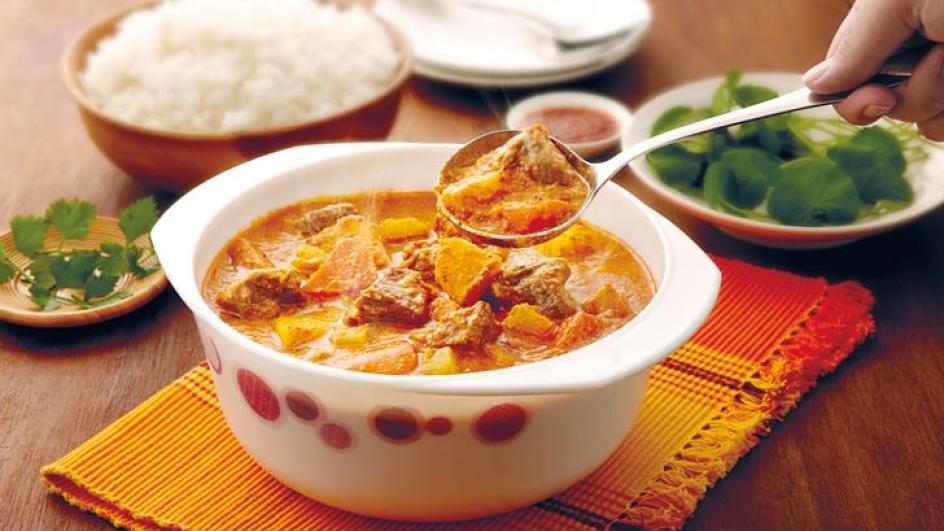 Aromatic Mango Beef Curry