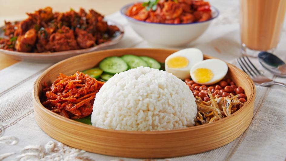 Nasi Lemak with MAGGI® Sambal Tumis