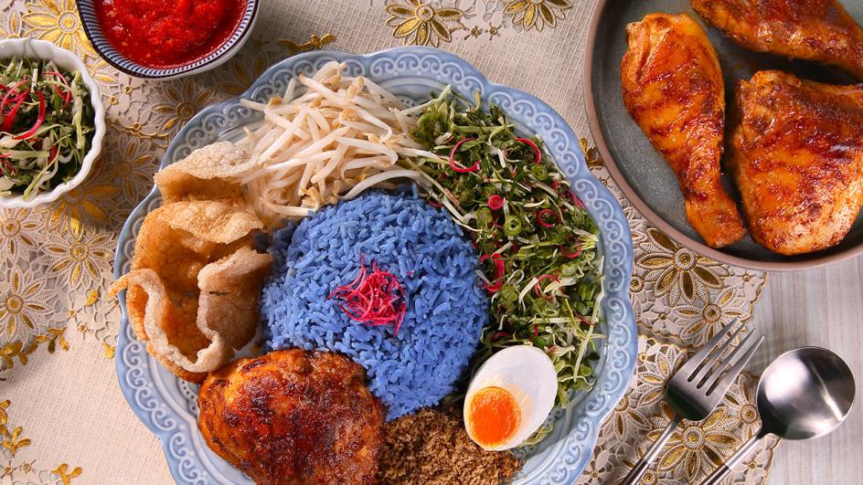 Kerabu Rice with Percik Chicken