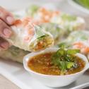 Vietnamese Roll with Spicy Sauce