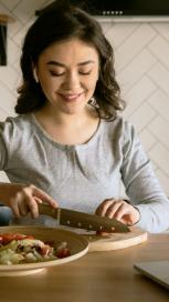 https://www.maggi.my/sites/default/files/styles/search_result_153_272/public/article_images/5_tips_to_get_your_kitchen_ready_for_the_holy_month.jpg?itok=jSu1AwL-