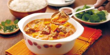 Aromatic Mango Beef Curry