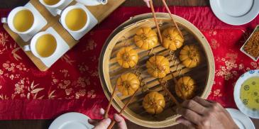 Steamed Golden Prawn Dumpling