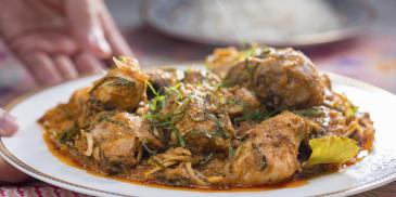 Yummy Chicken Rendang with Yogurt