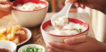 Bubur Ayam Dan Ikan Yang Memikat Rasa