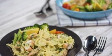 Basil Pesto Pasta with Grilled Chicken