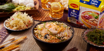 MAGGI® Asam Laksa with Pickle Bambangan and White Fish