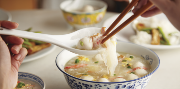 Tantalizing Tang Hoon Soup with Soft Crab Meat, Eggs and Fish Balls