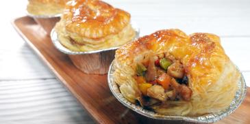 Black Pepper Chicken Pie