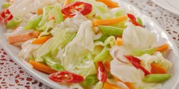 Quick & Delicious Stir-Fried Cabbage