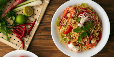 Kelantan Kerabu Seafood Fried MAGGI Mee