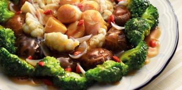 Nourishing Scallop and Vegetable Medley
